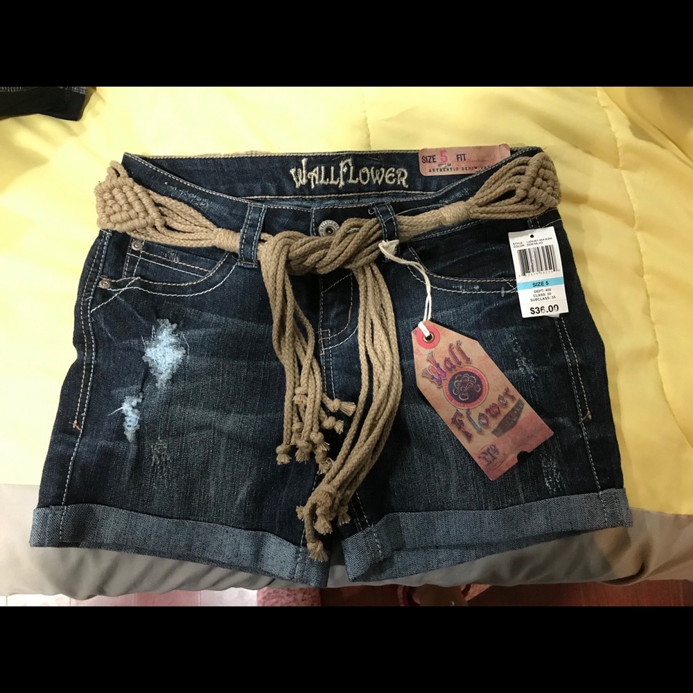 Distressed denim shorts brand new size 5